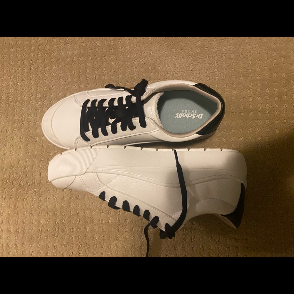 Women’s shoes